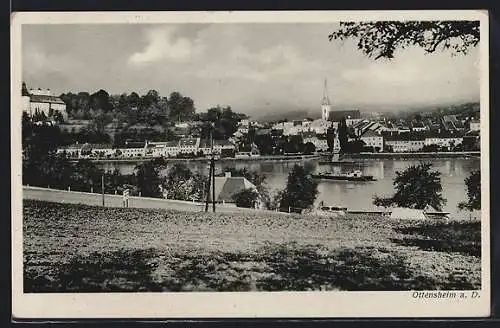 AK Ottensheim a. D., Ortsansicht mit Donau und Uferstrasse