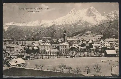 AK Saalfelden, Totalansicht mit Steinernem Meer im Winter