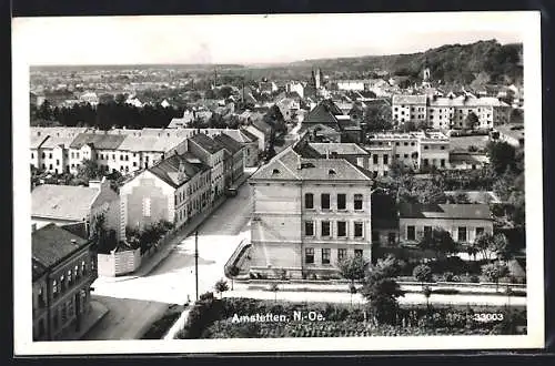 AK Amstetten /N.-Oe., Teilansicht mit Strassenpartie