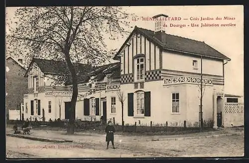 AK Hénin-Lietard, Cités Jardins des Mines de Dourges, Une Jabitation ouvrière