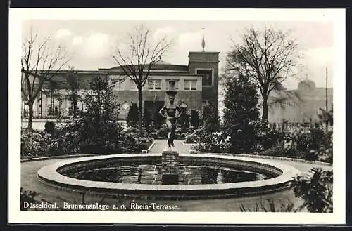 AK Düsseldorf, Brunnenanlage an der Rhein-Terrasse