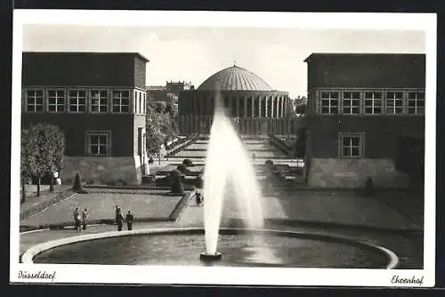 AK Düsseldorf, Ausstellung, Rheinhalle mit Ehrenhof
