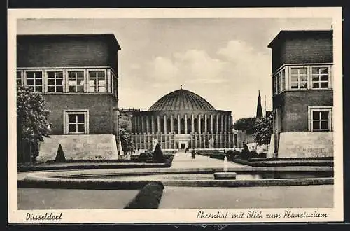 AK Düsseldorf, Ehrenhof mit Blick zum Planetarium