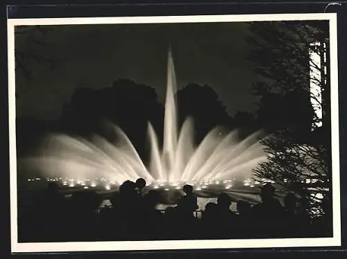 AK Hamburg, Int. Gartenbau-Ausstellung 1953, Wasserlichtkonzert