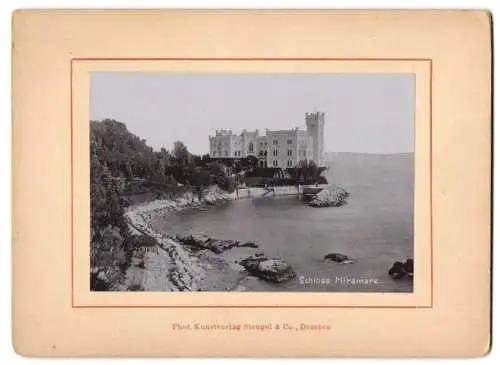 Fotografie Stengel & Co., Dresden, Ansicht Trieste, Blick nach dem Schloss Miramare