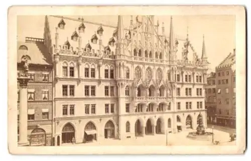 Fotografie Friedr. Brockmann, München, Ansicht München, neues Rathaus mit der Mariensäule