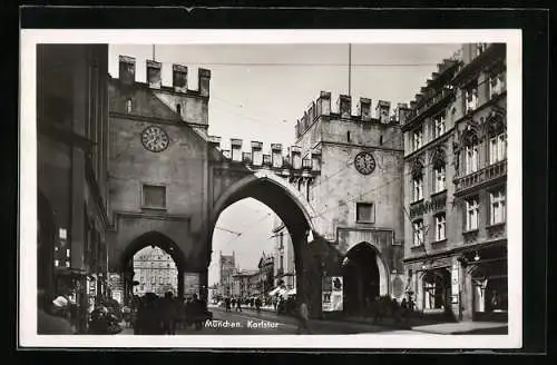 AK München, Karlstor in der Totale