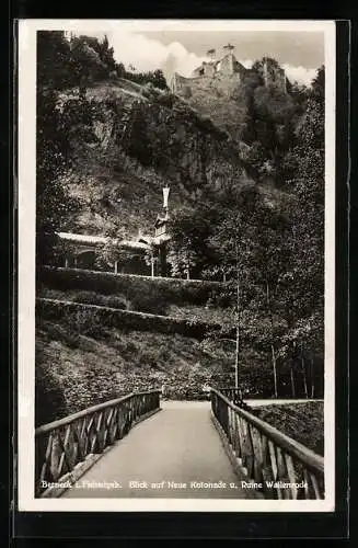 AK Berneck /Fichtelgeb., Blick auf Neue Kolonade und Ruine Wallenrode