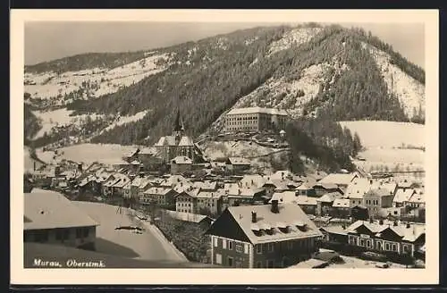 AK Murau /Oberstmk., Gesamtansicht mit Kirche im Schnee