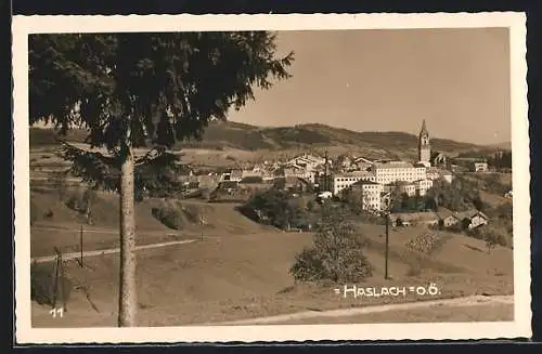 AK Haslach /O.-Ö., Ortsansicht mit Kirche