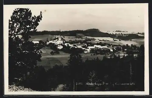 AK Niederkappel /O.-Ö., Gesamtansicht mit der Kirche