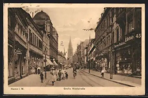 AK Hamm i. W., Grosse Weststrasse mit Schuhwaren und Bekleidungsgeschäft