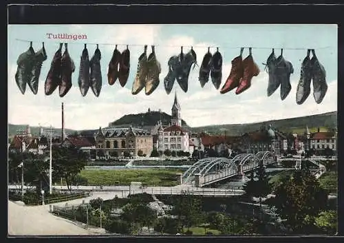 AK Tuttlingen, Brücke mit Schuhen an der Leine