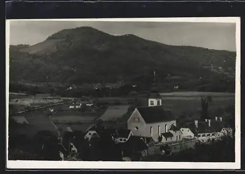 AK Trautmannsdorf bei Gleichenberg, Ortspartie mit Kirche