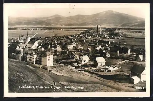 AK Fohnsdorf /Steiermark, Teilansicht mit Kirche gegen Grössingberg