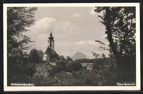 AK Pfarrkirchen, Ausblick vom Waldrand aus zum Ort mit Kirche