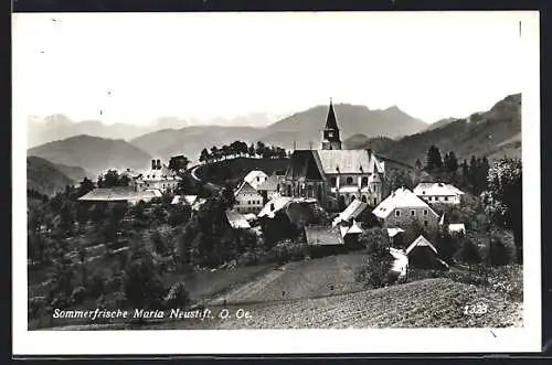 AK Maria Neustift /O.-Oe., Gesamtansicht des Klostergeländes