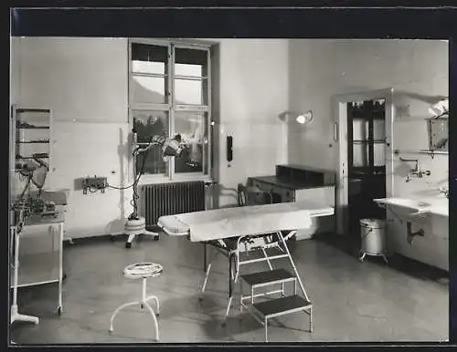 AK Weyer /Oberdonau, Genesungsheim der Landesversicherungsanstalt Wien-Niederdonau, Arztzimmer