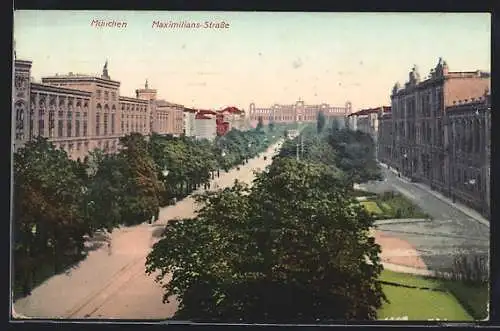 AK München, Blick entlang der Maximilians-Strasse