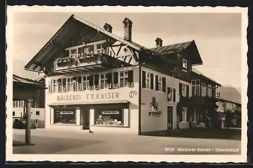 AK Oberstdorf /Allgäu, Bäckerei F. X. Kaiser mit Bergblick