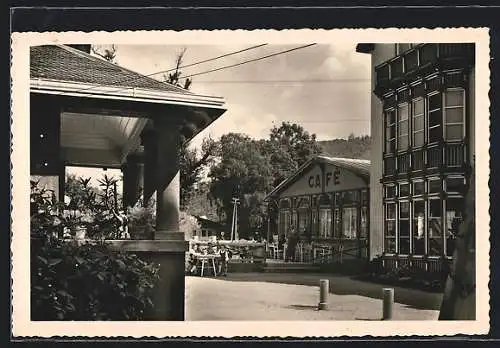 AK Dürnstein in der Steiermark, Wildbad Einöd, Strassenpartie mit Cafe