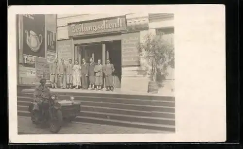 Foto-AK Wien, Zeitungsdienst, Seitenwagen-Motorrad, Josefsgasse 4-6