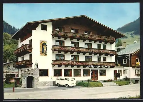 AK Saalbach-Hinterglemm, Hotel Knappenhof mit Löwenbräukeller, VW Bulli