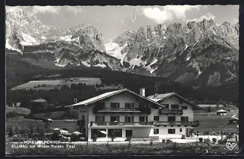 AK Ellmau am wilden Kaiser, Hotel Alpenhof mit dem Kaisergebirge