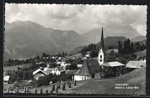 AK Irschen im Drautal, Ortsansicht mit Kirche