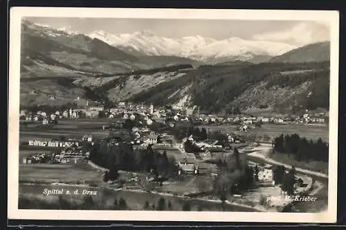 AK Spittal a. d. Drau, Ortsansicht mit Fluss und Bergpanorama