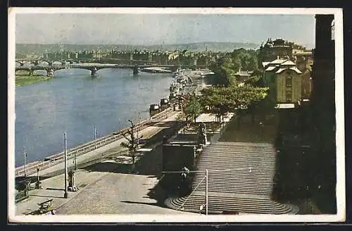 AK Dresden, Blick nach der Brühlschen Terrasse von der Hofkirche