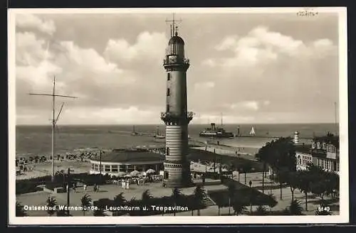 AK Warnemünde, Leuchtturm und Teepavillon mit Dampfer