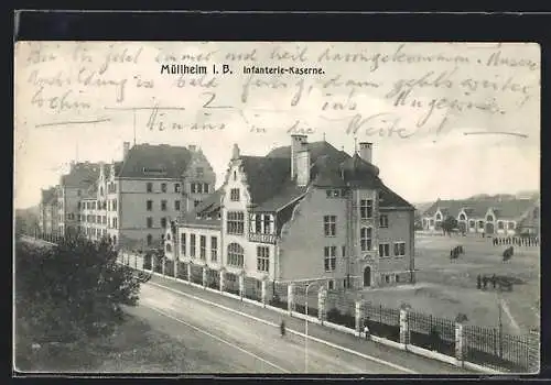 AK Müllheim i. B., Infanterie-Kaserne mit Hof