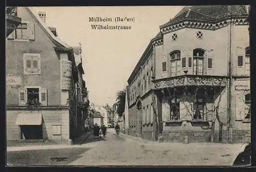 AK Müllheim /Baden, Wilhelmstrasse mit Passanten