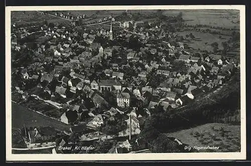 AK Brakel-Höxter, Gesamtansicht mit Kirche vom Flugzeug aus