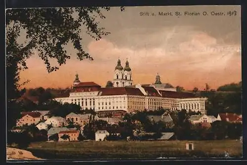 AK St. Florian, Ortsansicht mit Stift im Abendrot