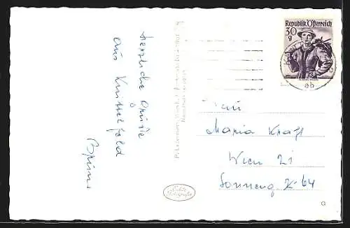 AK Knittelfeld /Stmk., Die Stadtpfarrkirche gegen die Seckauer Alpen