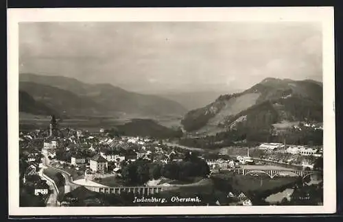 AK Judenburg /Oberstmk., Gesamtansicht mit Murbrücke aus der Vogelschau