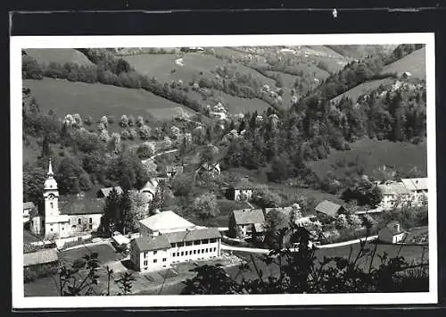 AK Laussa /O.-Ö., Ortsansicht mit Kirche vom Berg aus