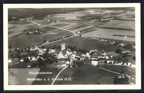 AK Neukirchen a. d. Enknach, Teilansicht mit Kirche, Fliegeraufnahme
