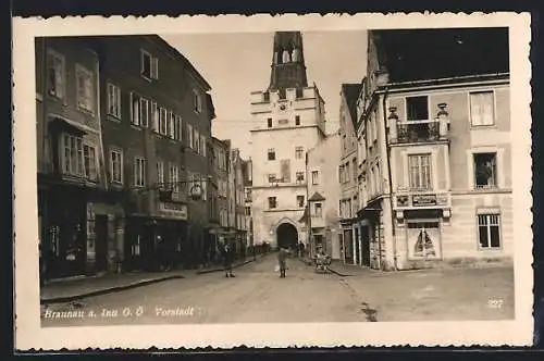 AK Braunau a. Inn, Strassenpartie in der Vorstadt, Gasthaus Lechnerbräu