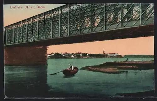 AK Tulln an der Donau, Ruderer unter der Brücke