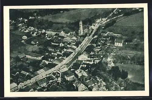AK Mauerkirchen /Oberösterr., Teilansicht mit Kirche und Strassenpartie