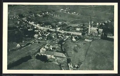 AK Mauerkirchen /Oberösterr., Teilansicht mit Kirche