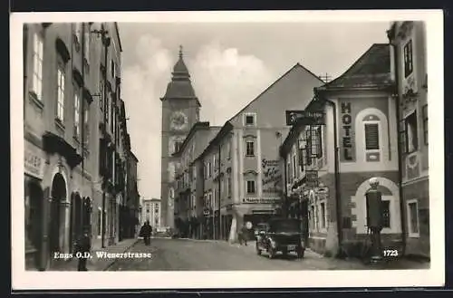 AK Enns, Wienerstrasse mit Kirchturm