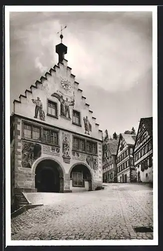 AK Schiltach, Partie am Rathaus mit bemalter Fassade