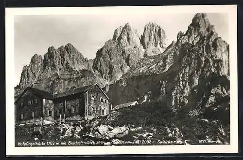 AK Hofpürglhütte mit Bischofsmütze und Mosermandl, Blick den Hang hinauf zur Berghütte im Salzkammergut