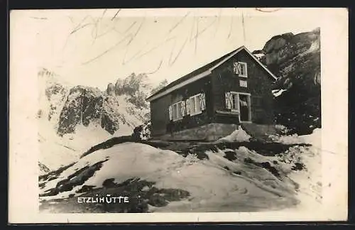 AK Etzlihütte im Etzlital, einem Seitental des Maderanertals
