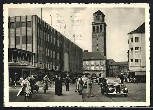 AK Mülheim /Ruhr, Stadtmitte mit Passanten, Autos und Kirche