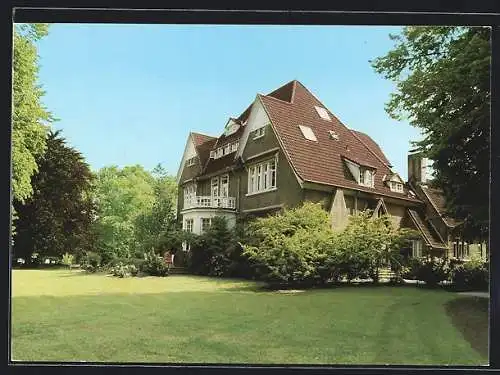 AK Hude /Oldenburg, Altenerholungsheim Marienhude, Gartenpartie